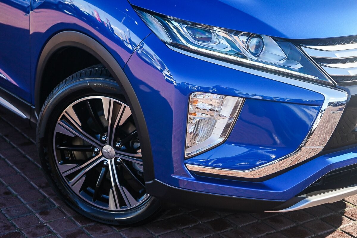 Mitsubishi Eclipse Cross image 2