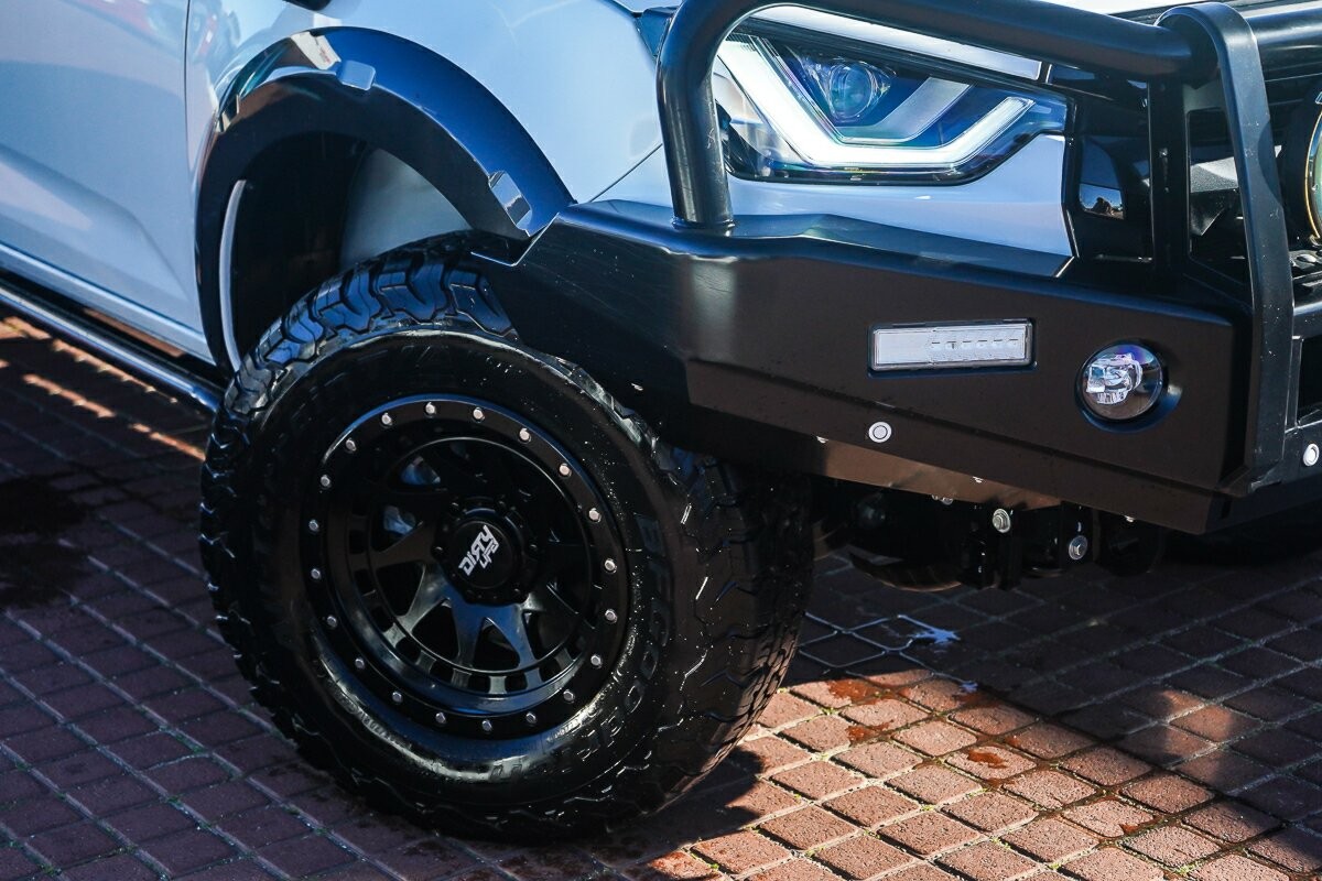 Isuzu D-max image 2