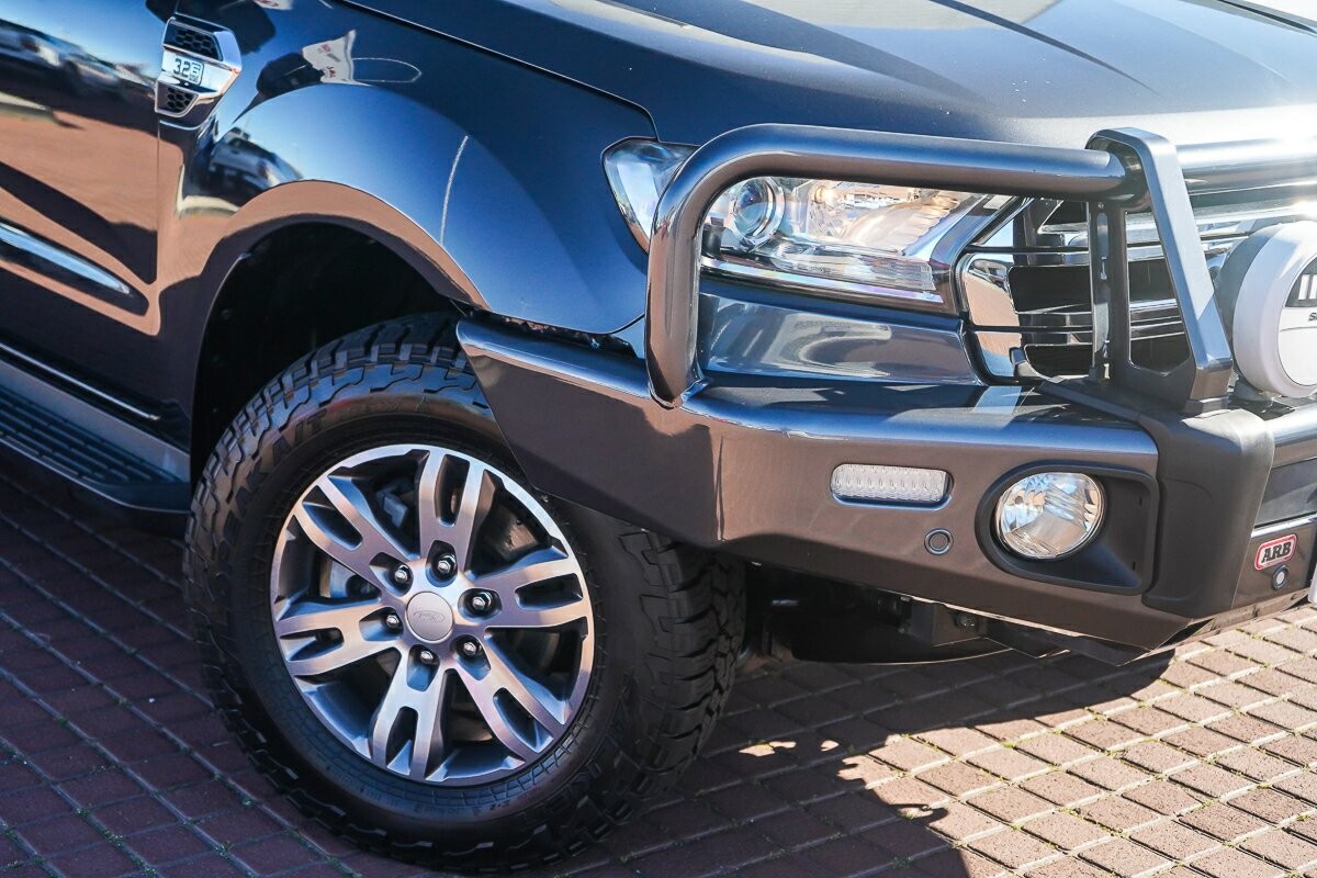 Ford Everest image 2