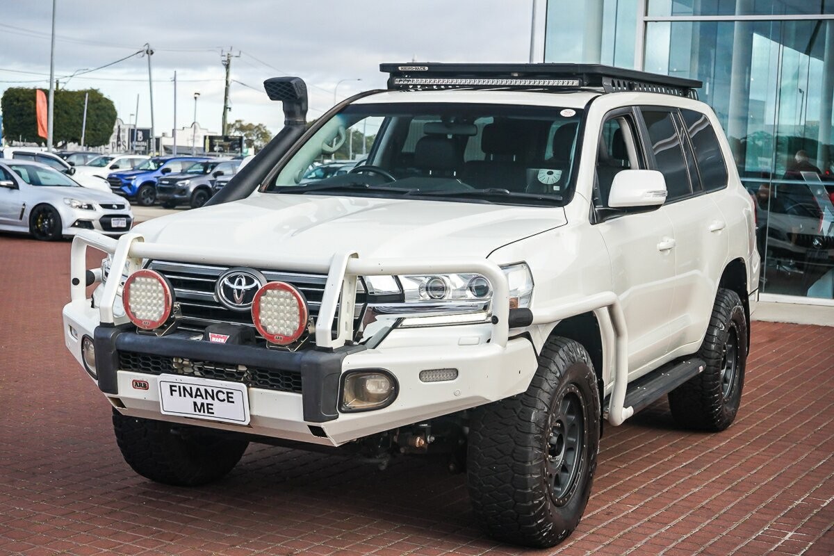 Toyota Landcruiser image 4