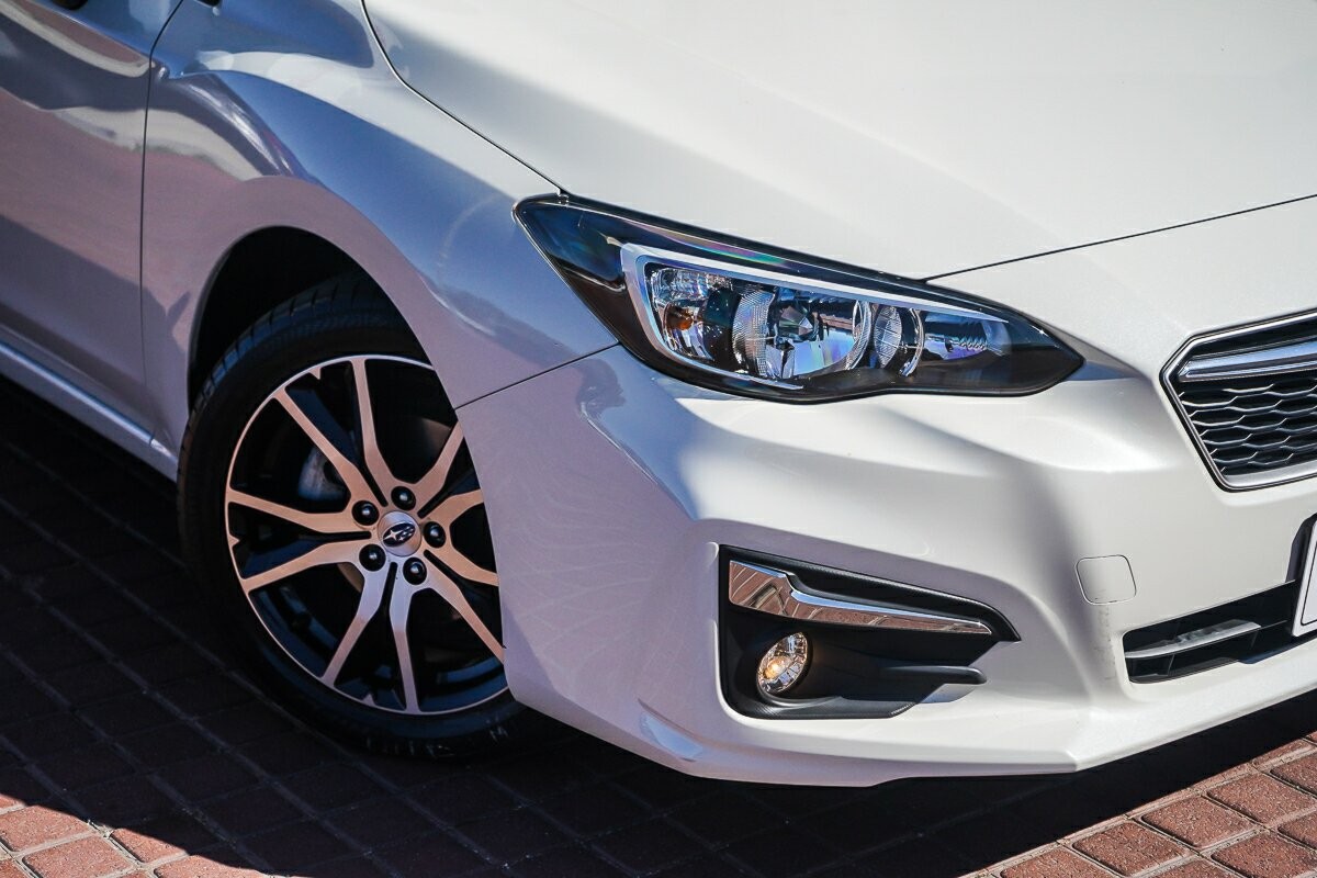 Subaru Impreza image 2