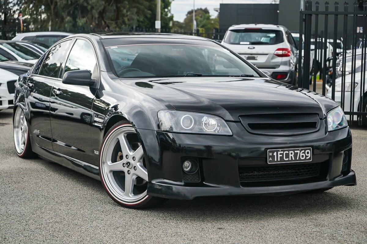 Holden Commodore image 1