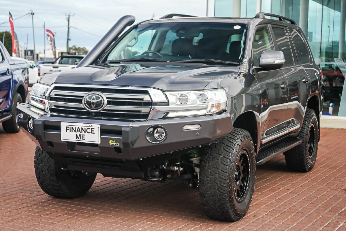 Toyota Landcruiser image 4