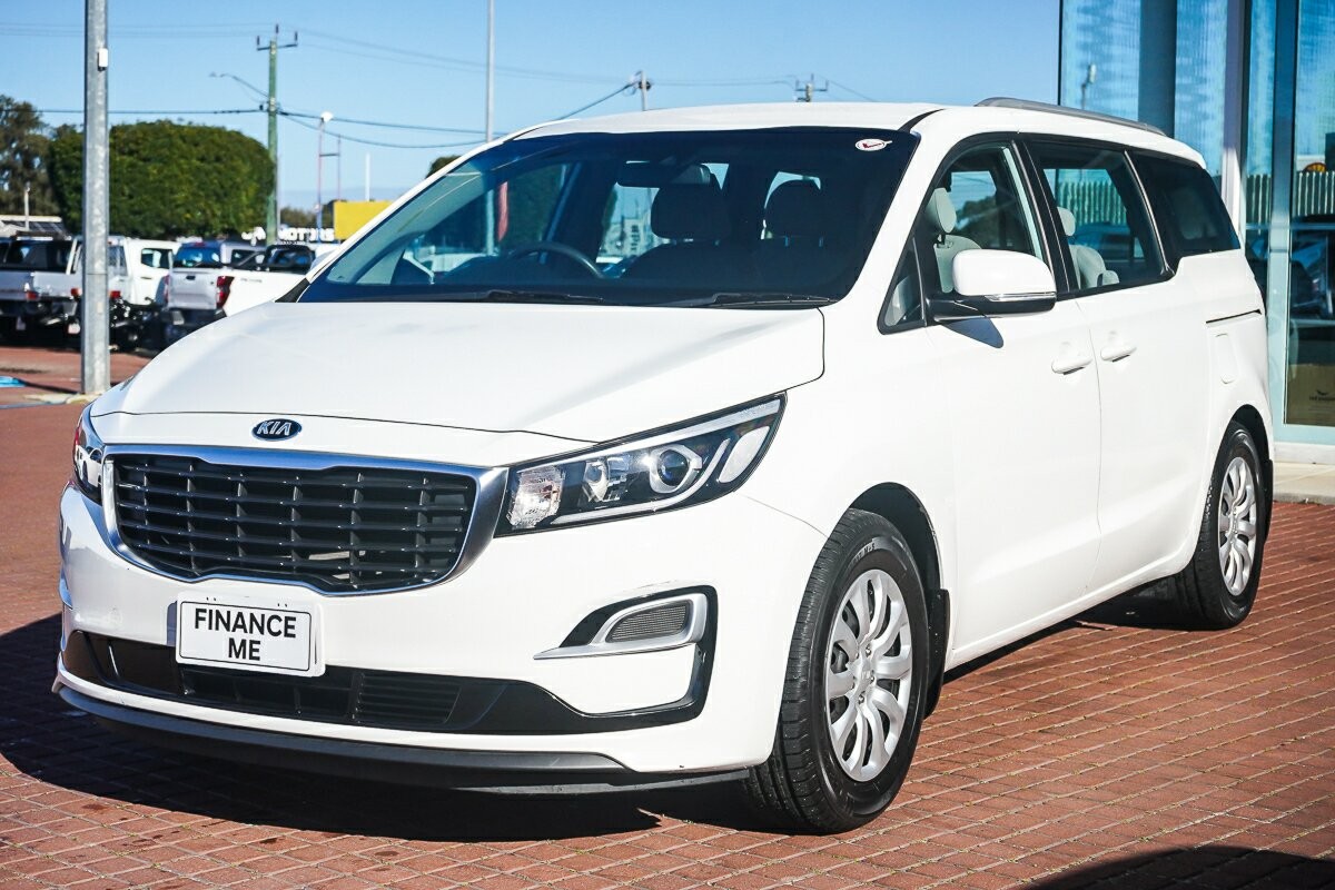 Kia Carnival image 4