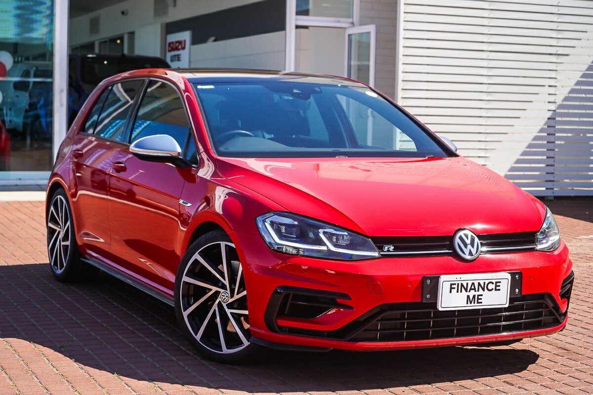 Volkswagen Golf image 1