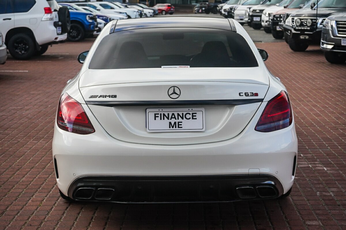 Mercedes Benz C-class image 3