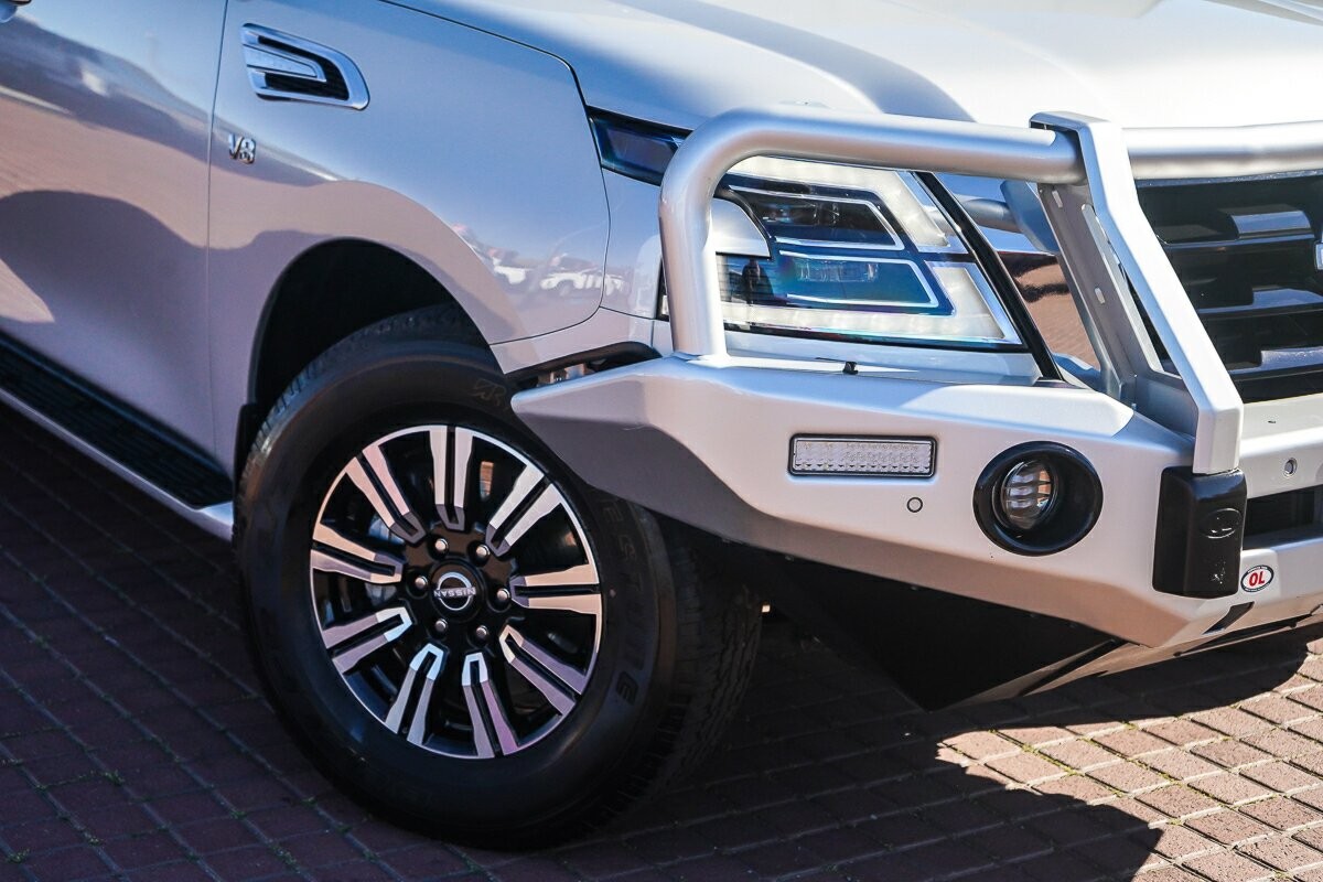 Nissan Patrol image 2