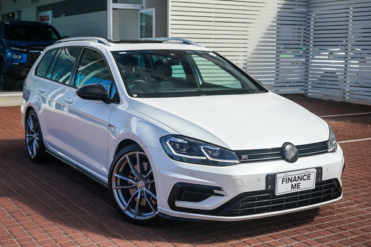 Volkswagen Golf image 1