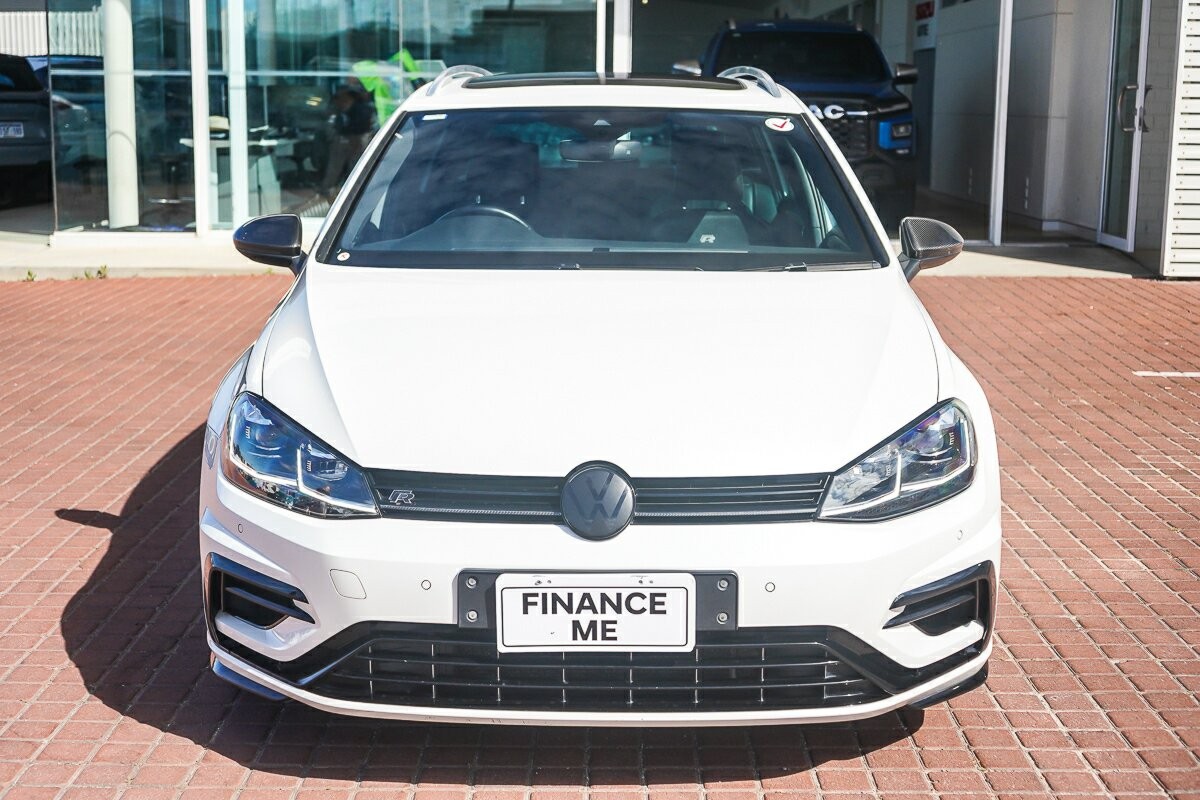 Volkswagen Golf image 3