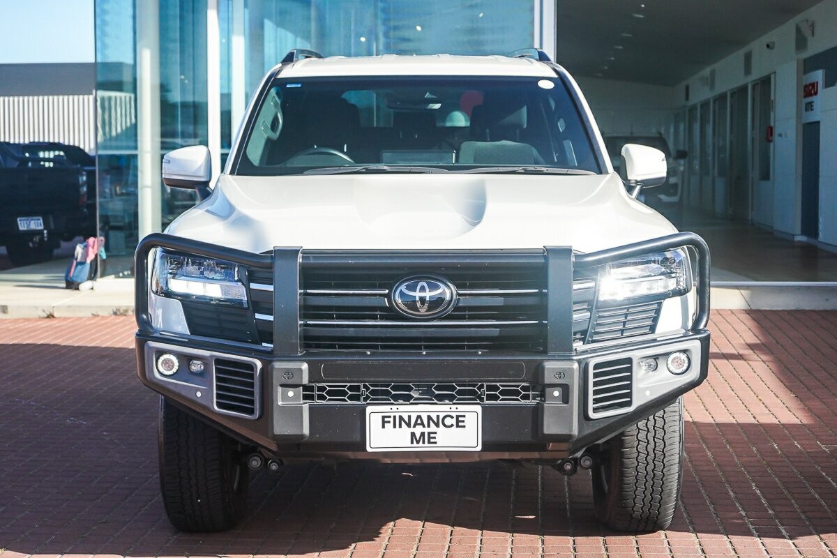 Toyota Landcruiser image 3