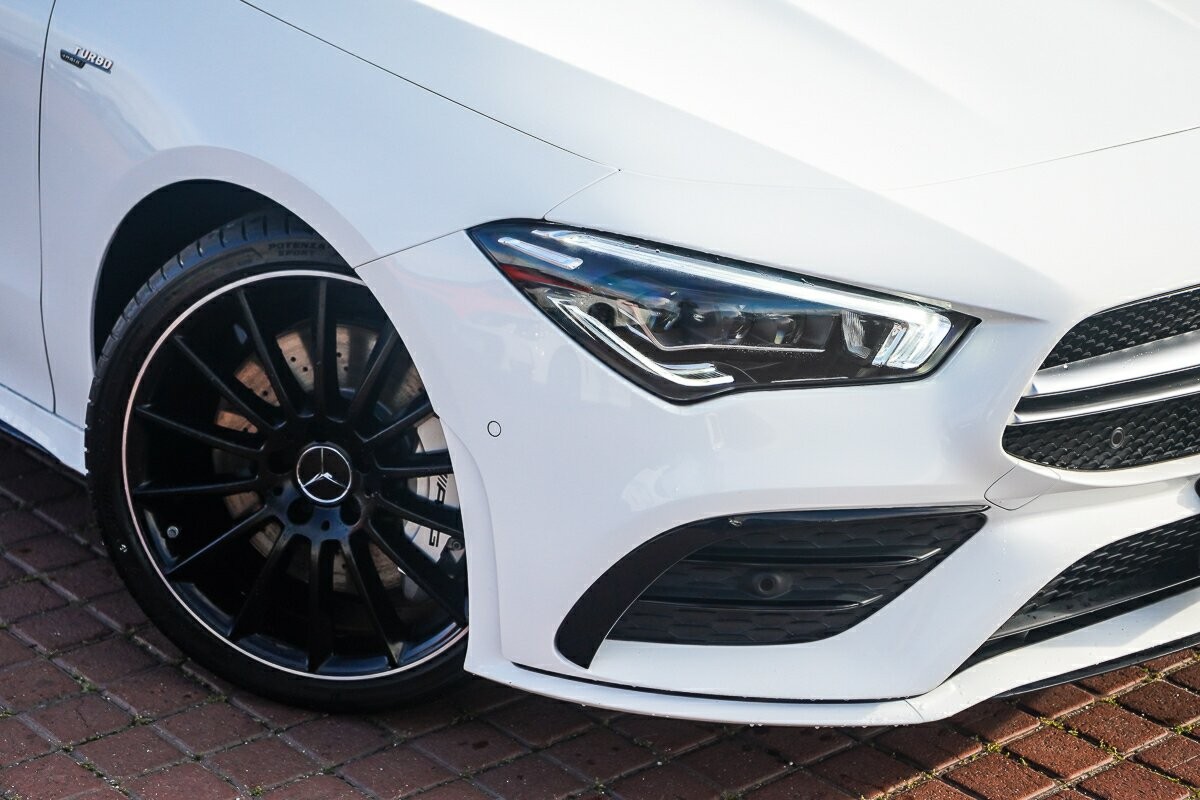Mercedes Benz Cla-class image 2