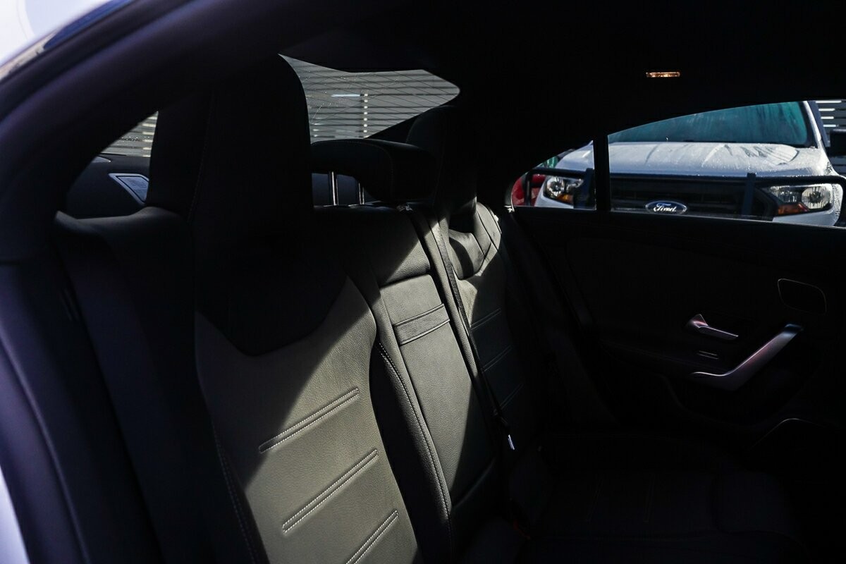 Mercedes Benz Cla-class image 4