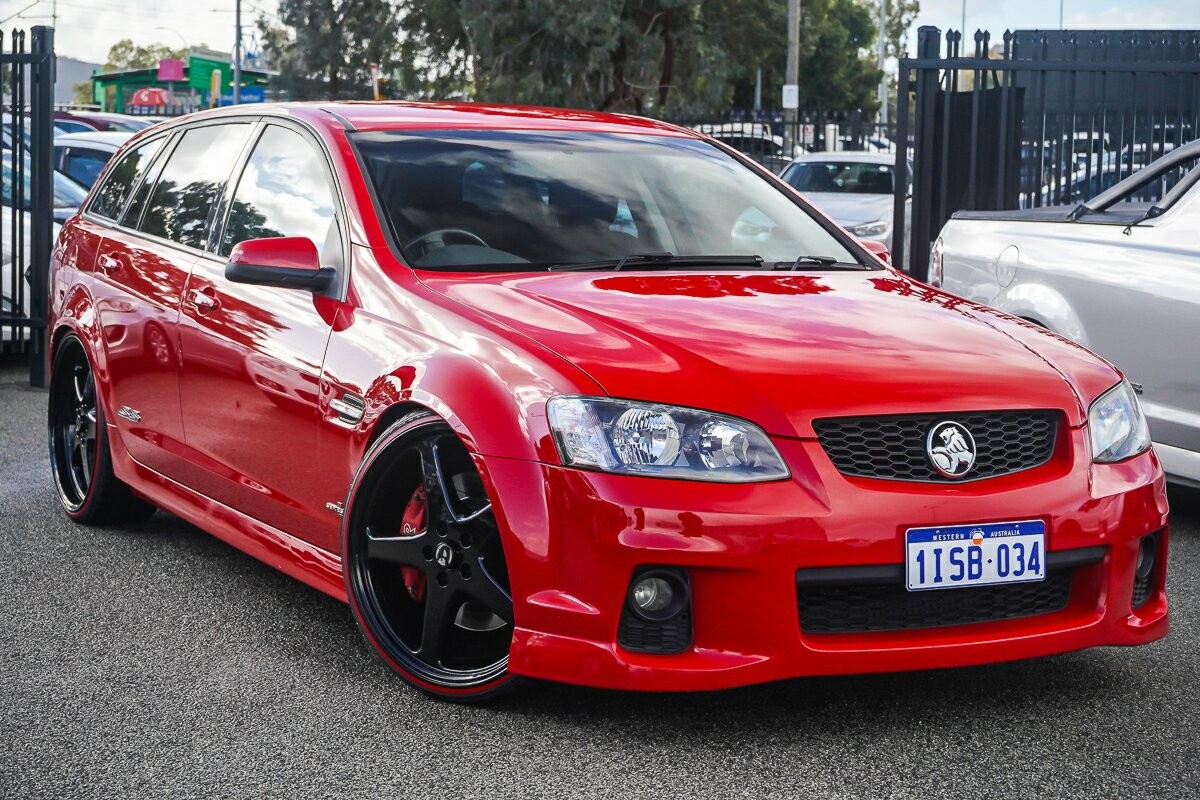 Holden Commodore image 1