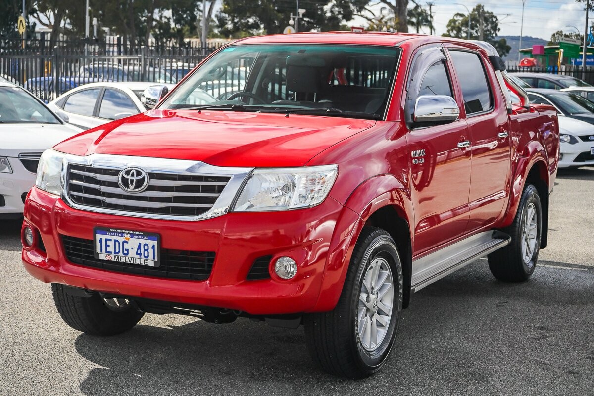 Toyota Hilux image 4