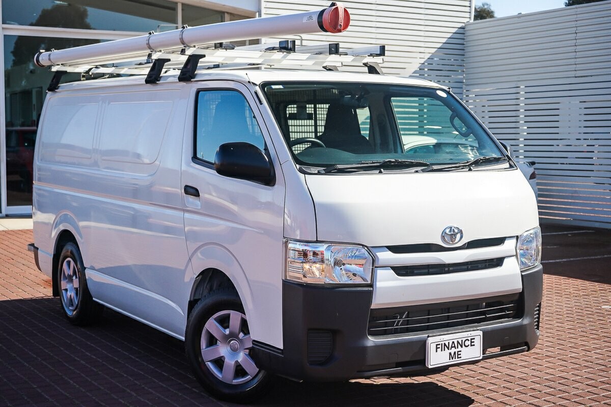 Toyota Hiace image 1