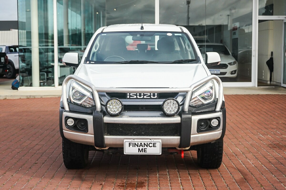 Isuzu Mu-x image 3