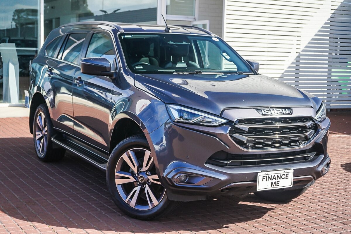 Isuzu Mu-x image 1