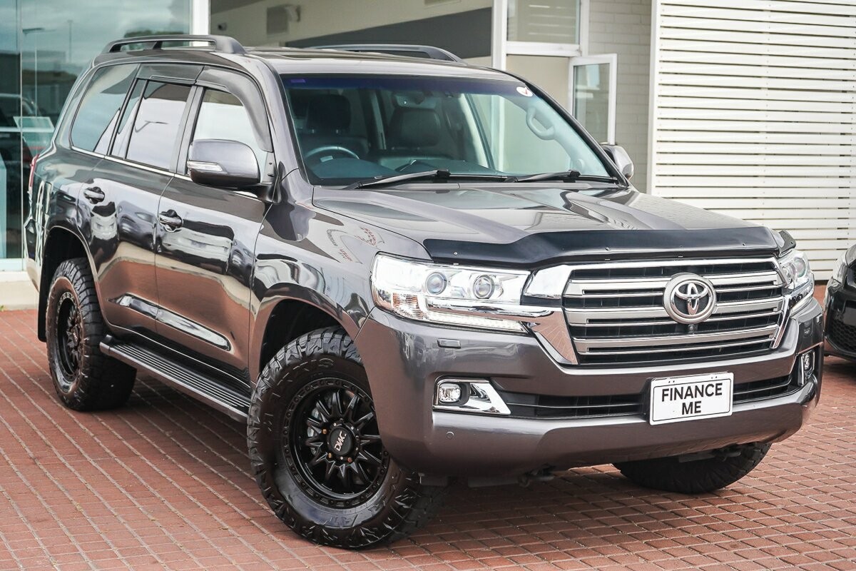 Toyota Landcruiser image 1