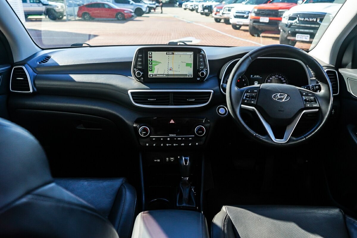 Hyundai Tucson image 3