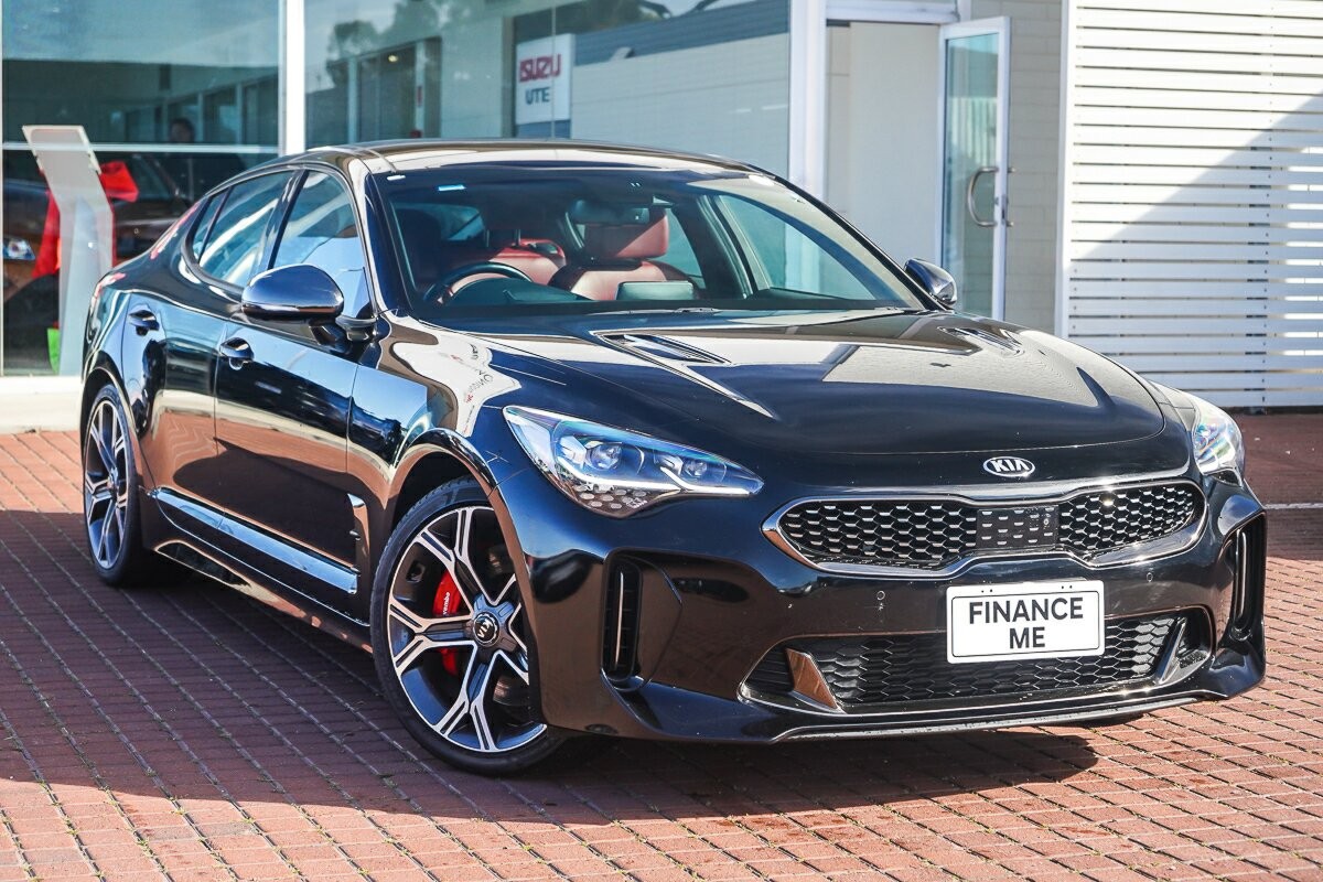 Kia Stinger image 1