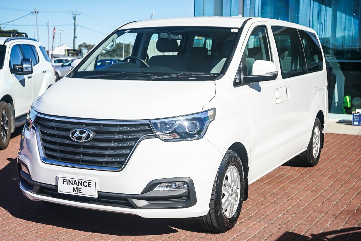 Hyundai Imax image 4
