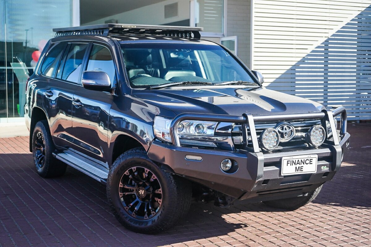 Toyota Landcruiser image 1