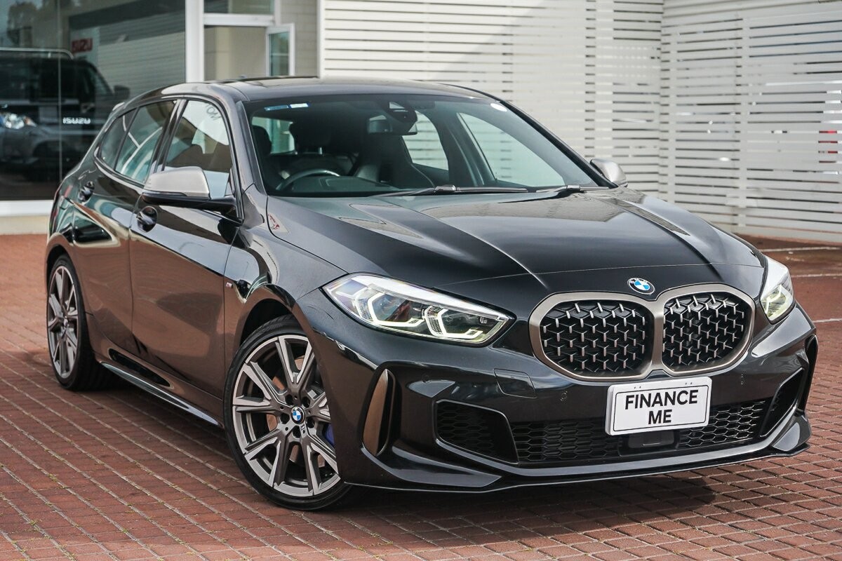 BMW 1 Series image 1