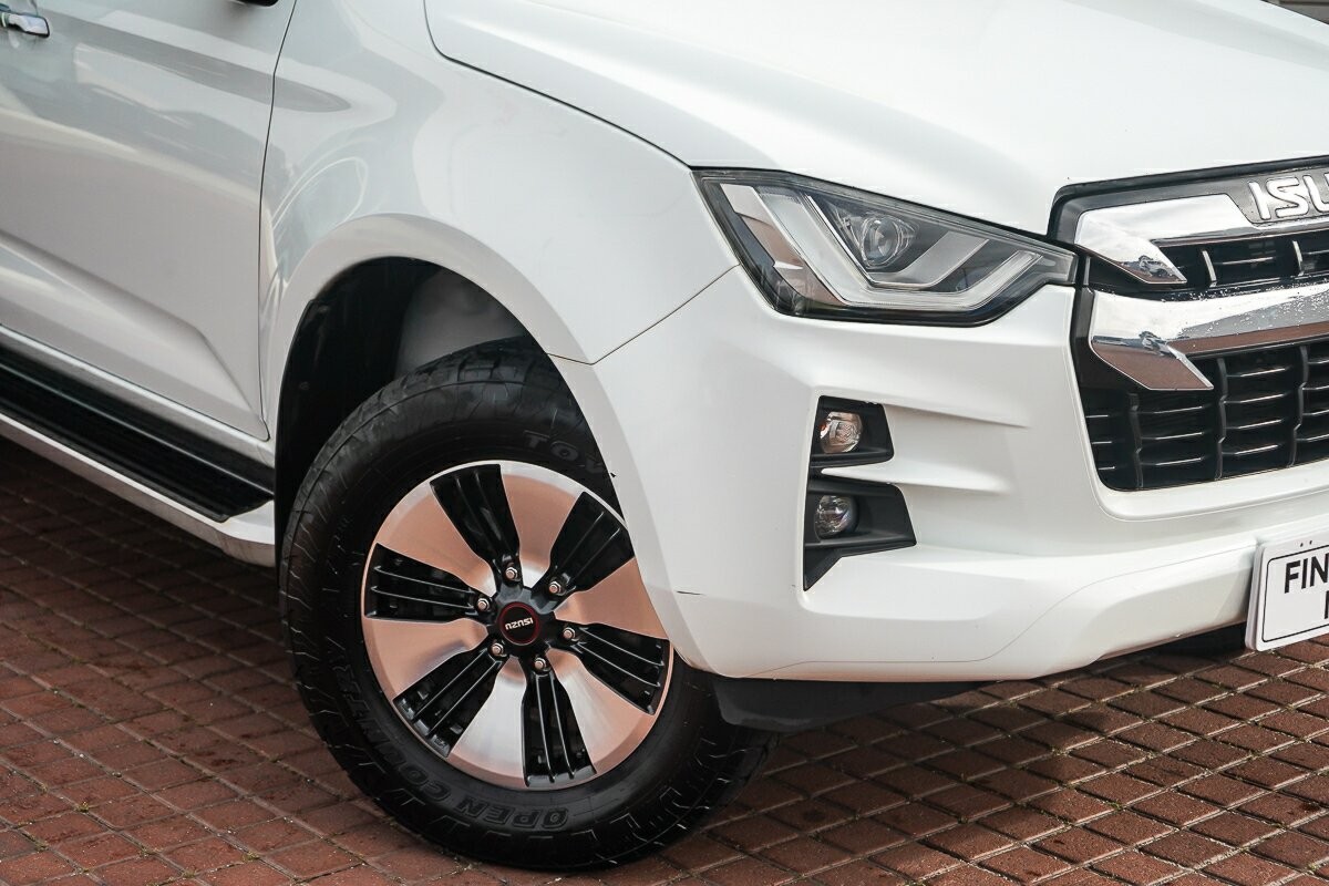 Isuzu D-max image 2