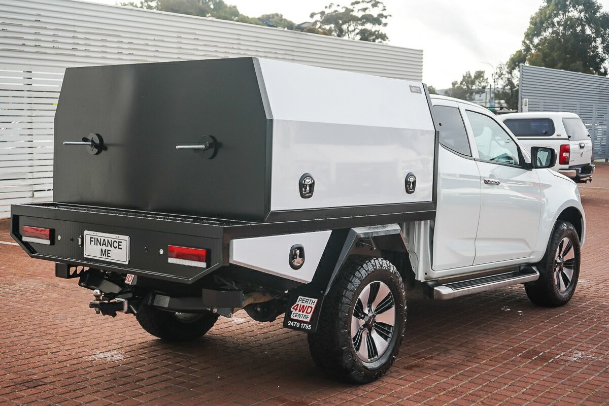 Isuzu D-max image 4