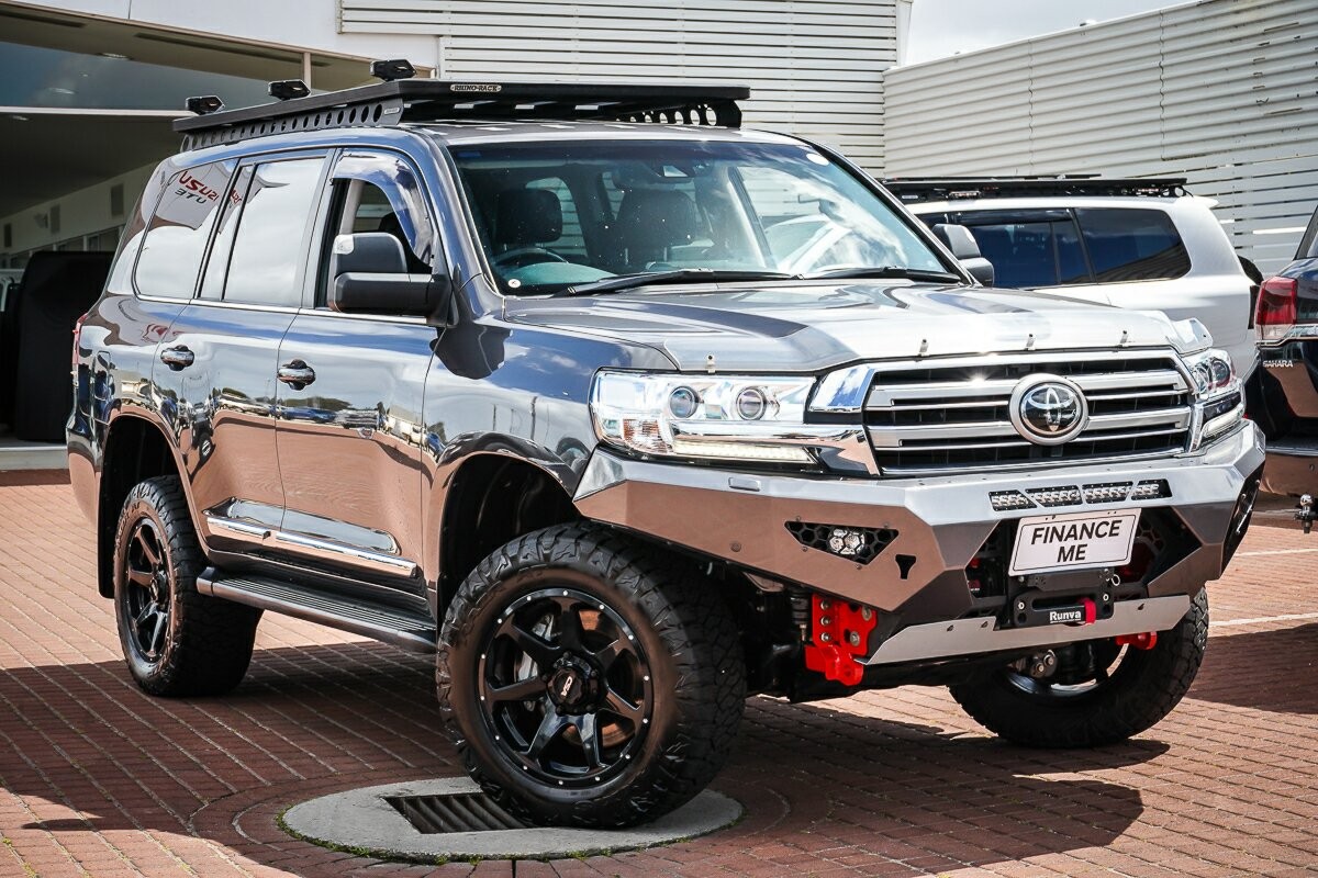 Toyota Landcruiser image 1