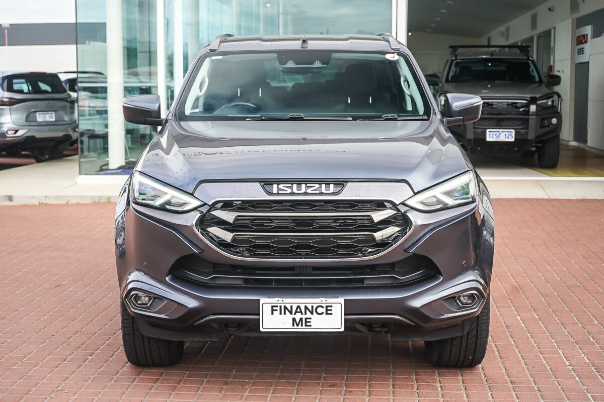 Isuzu Mu-x image 3