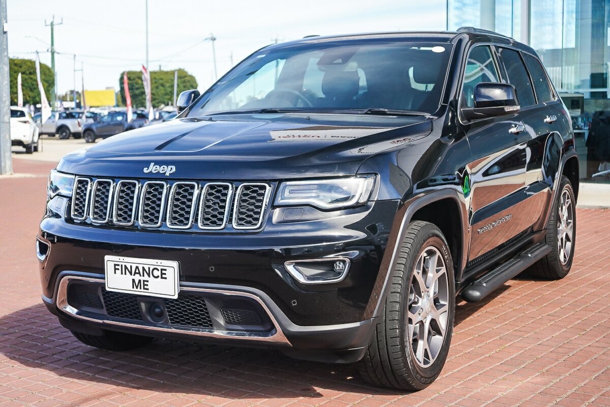 Jeep Grand Cherokee image 4