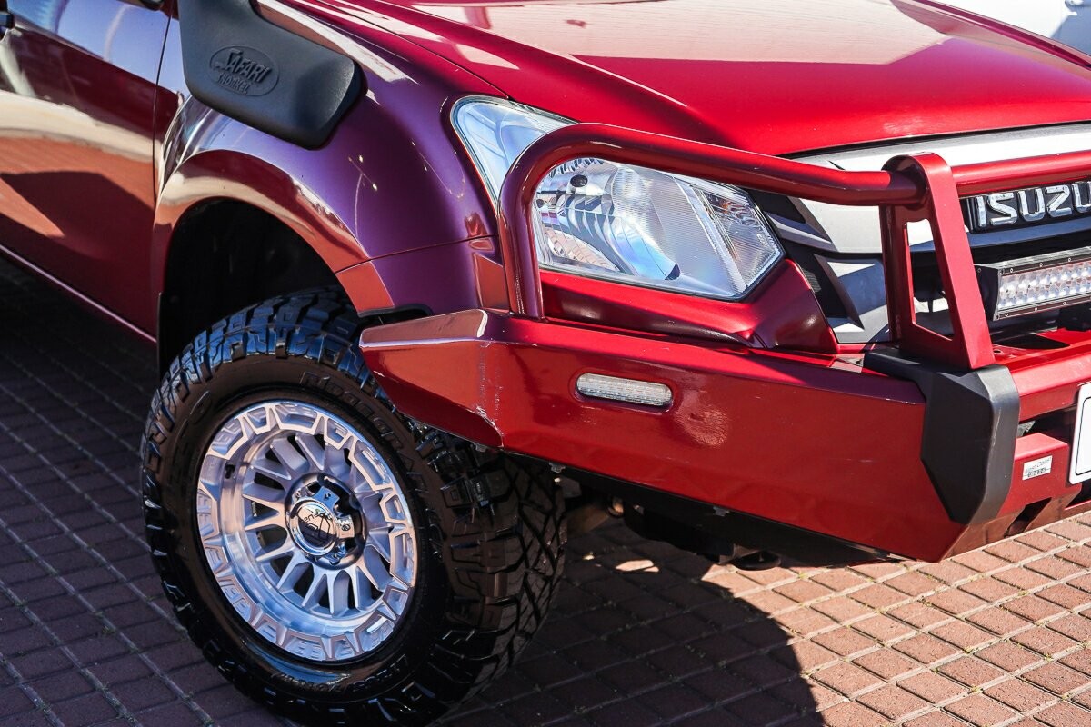Isuzu D-max image 2
