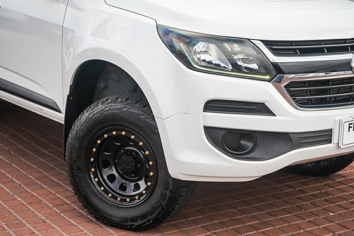 Holden Colorado image 2