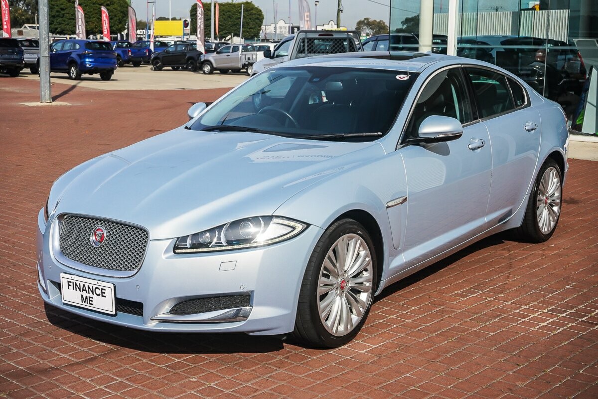 Jaguar Xf image 4