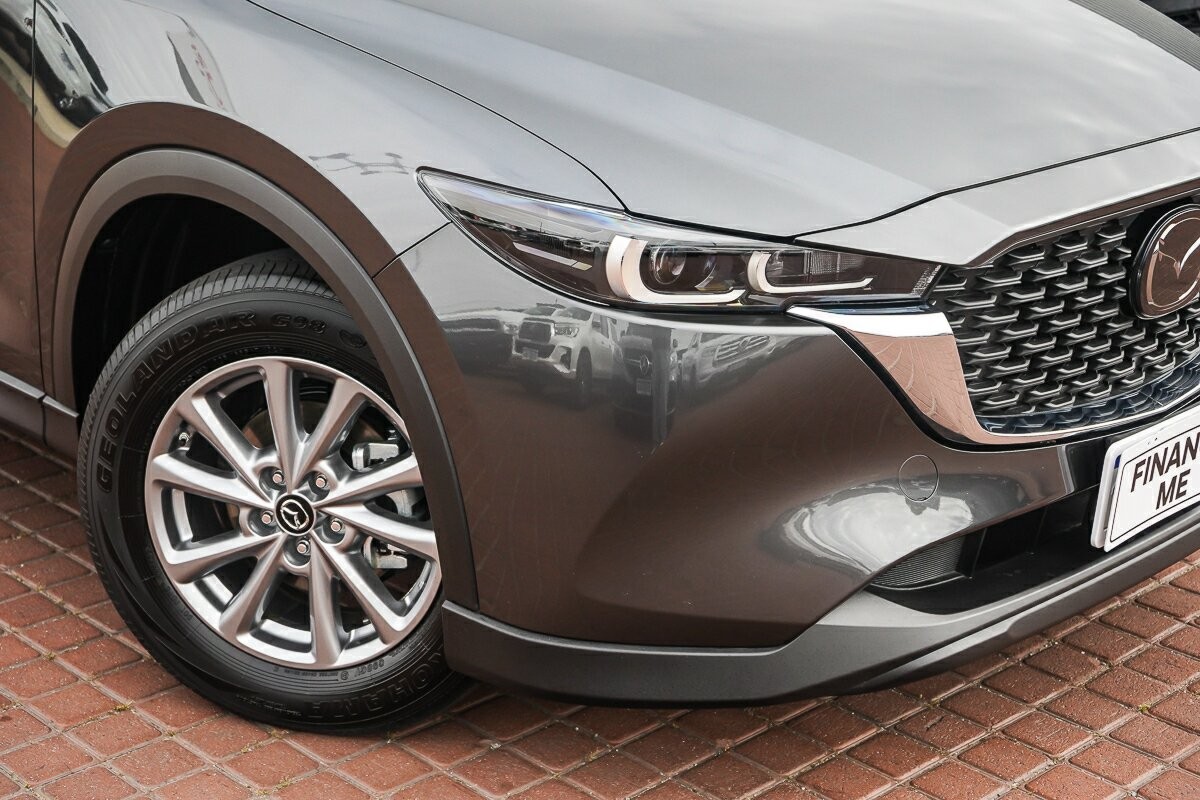 Mazda Cx-5 image 2