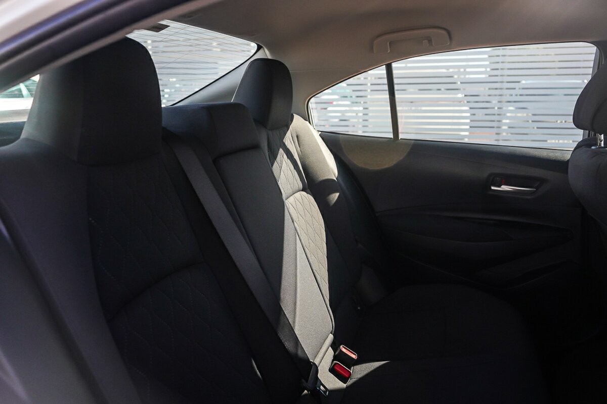 Toyota Corolla image 3