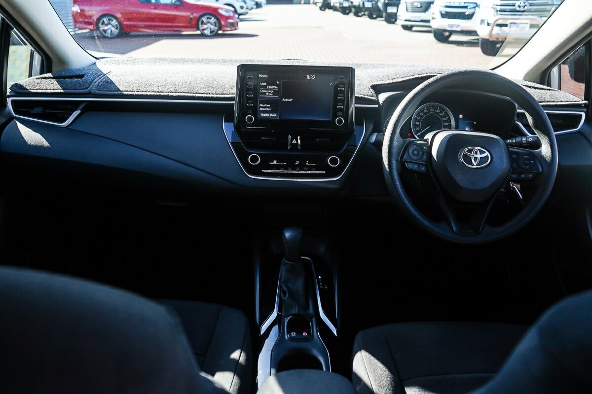 Toyota Corolla image 4