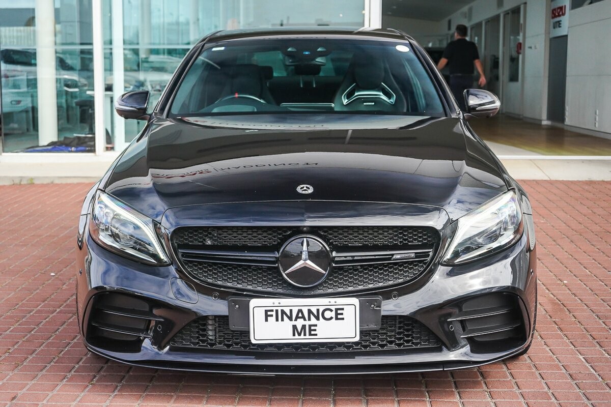 Mercedes Benz C-class image 2