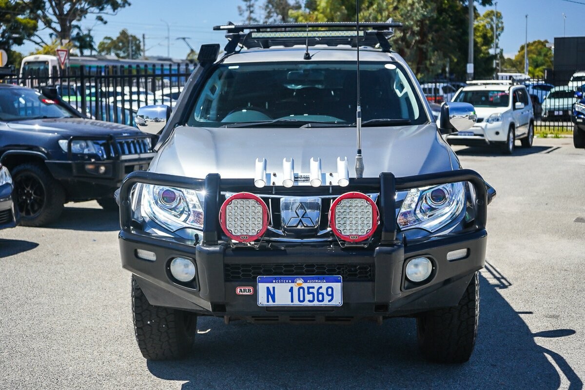 Mitsubishi Triton image 3