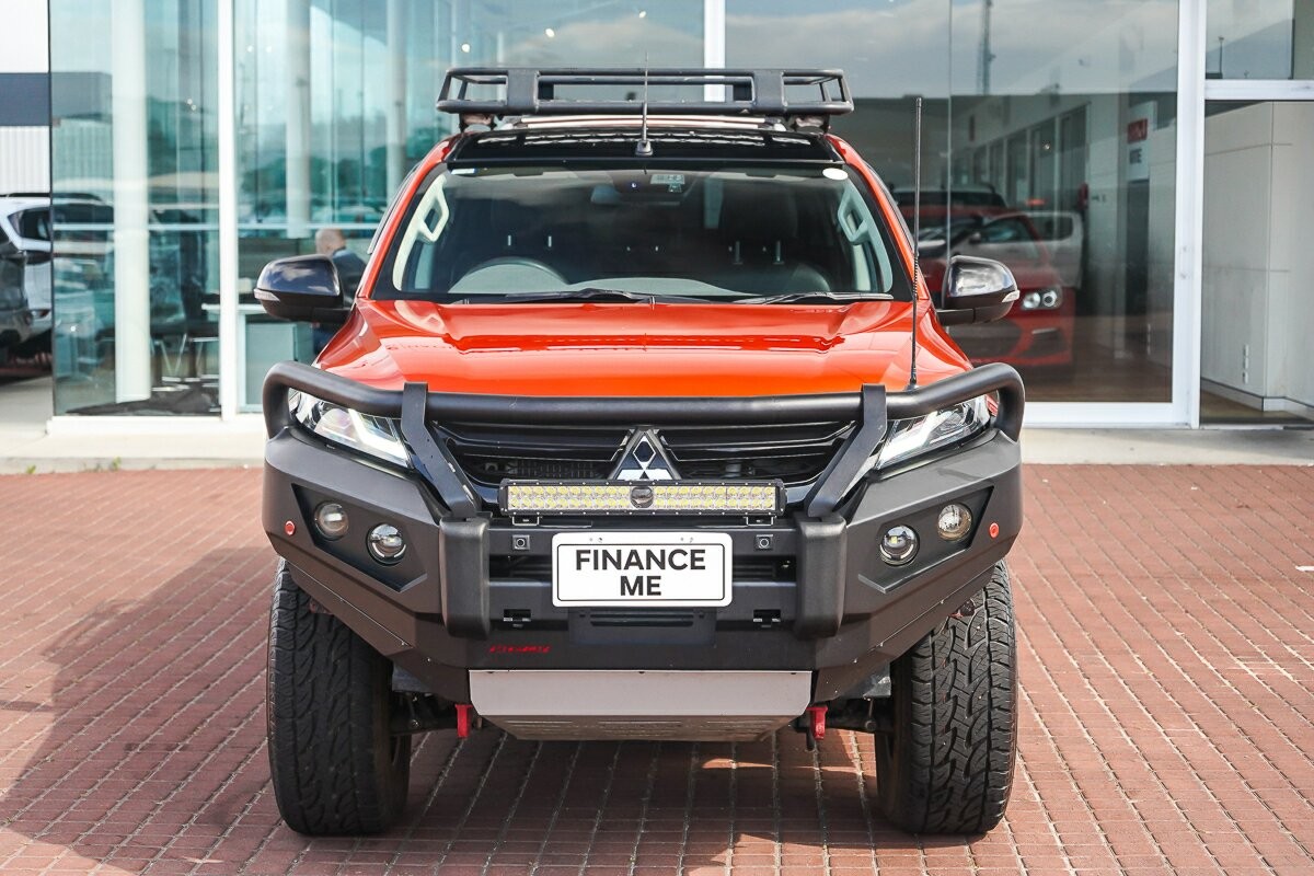 Mitsubishi Triton image 3