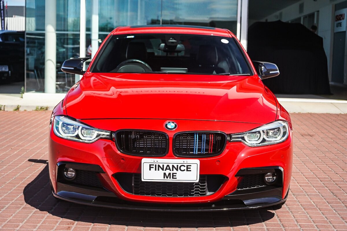 BMW 3 Series image 3