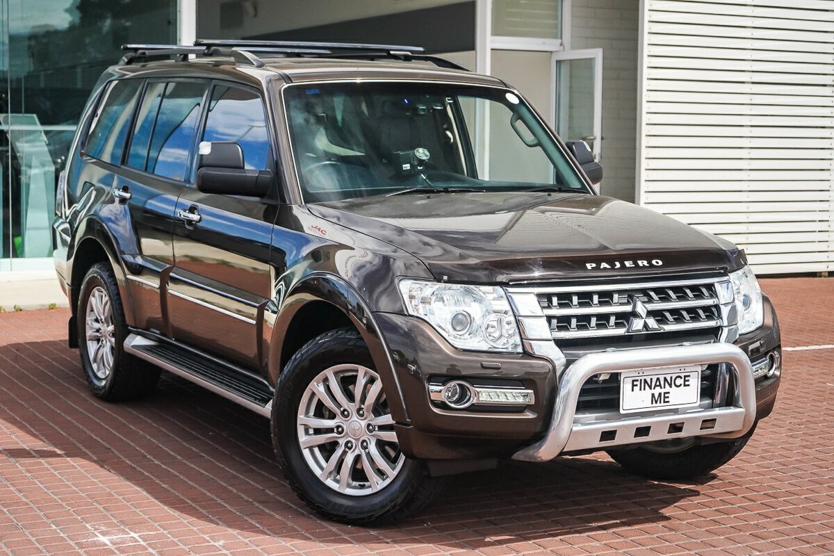 Mitsubishi Pajero image 1