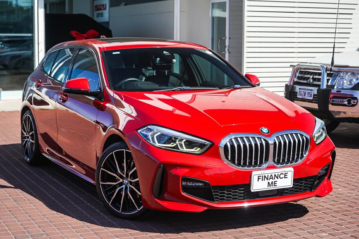 BMW 1 Series image 1