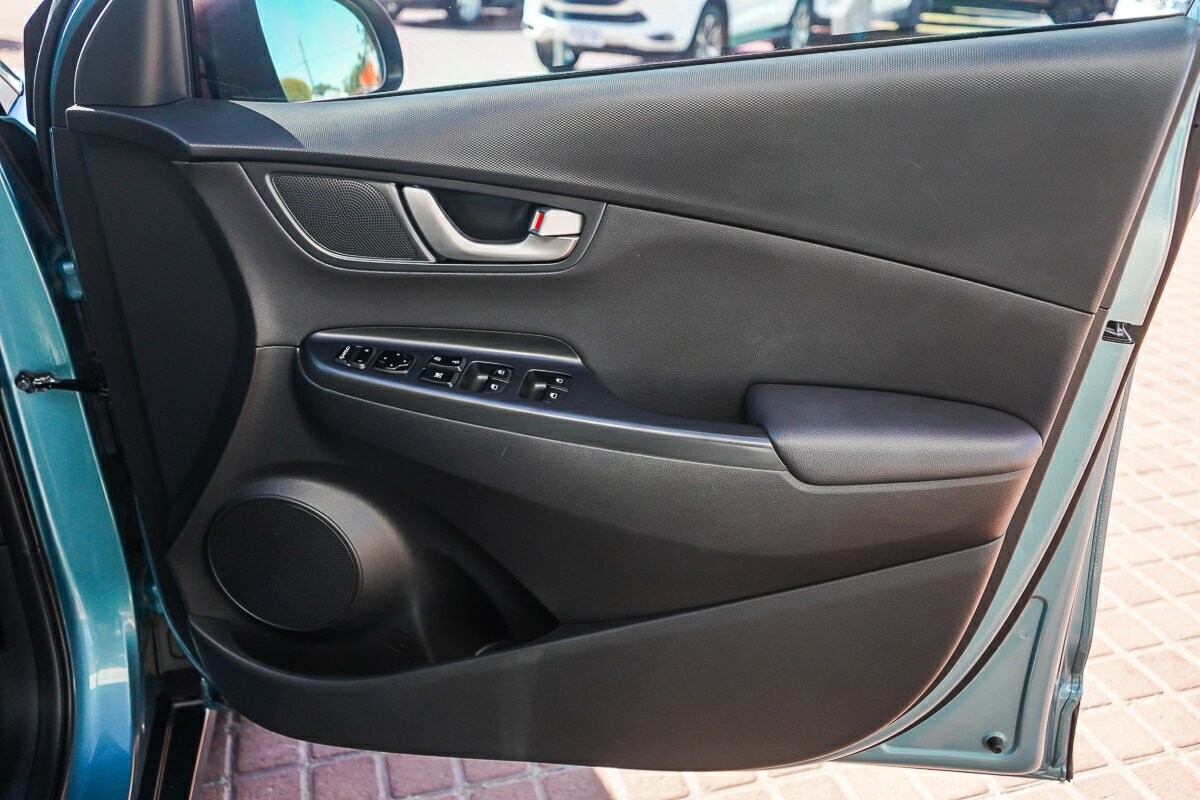 Hyundai Kona image 4