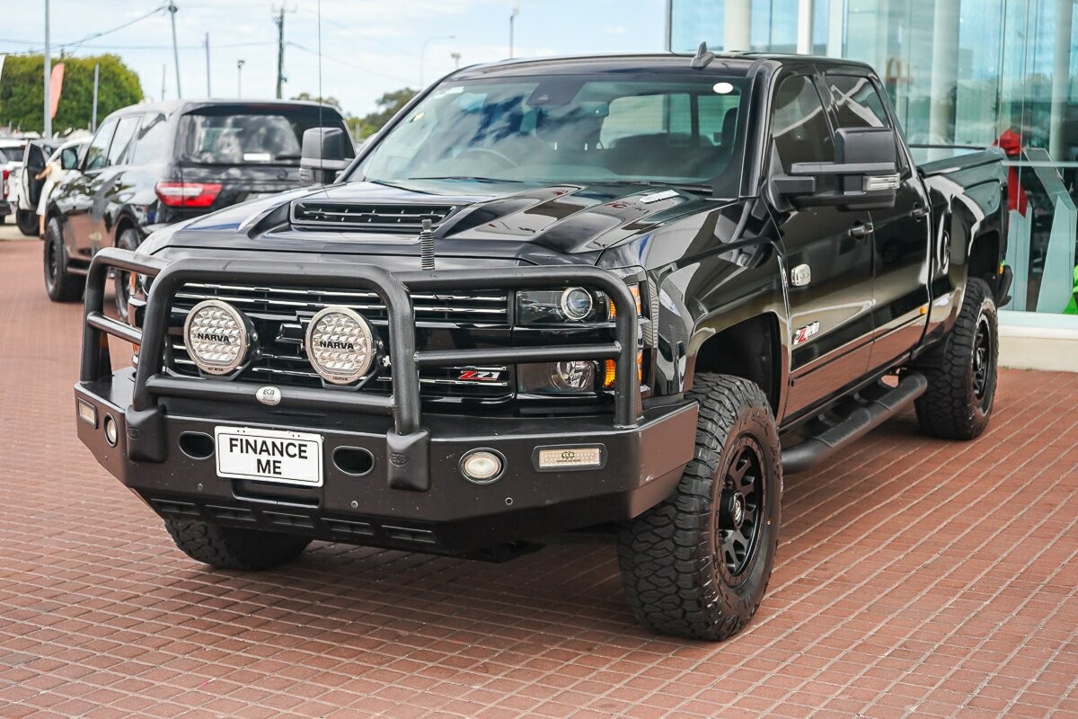 Chevrolet Silverado image 4