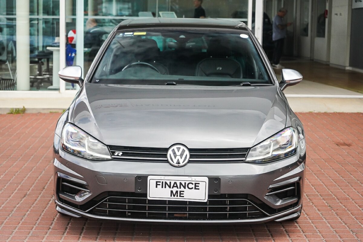 Volkswagen Golf image 3