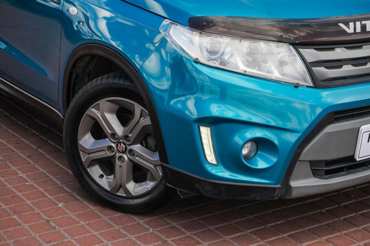 Suzuki Vitara image 2