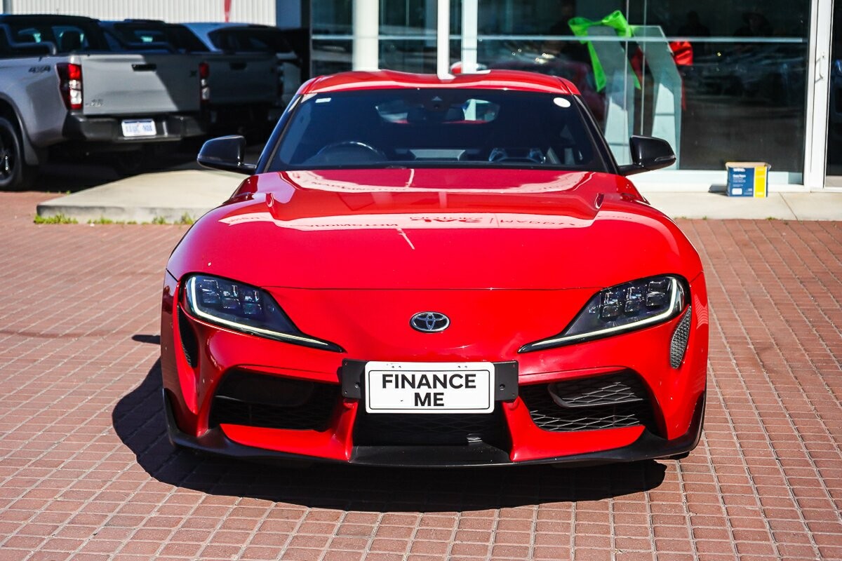 Toyota Supra image 3