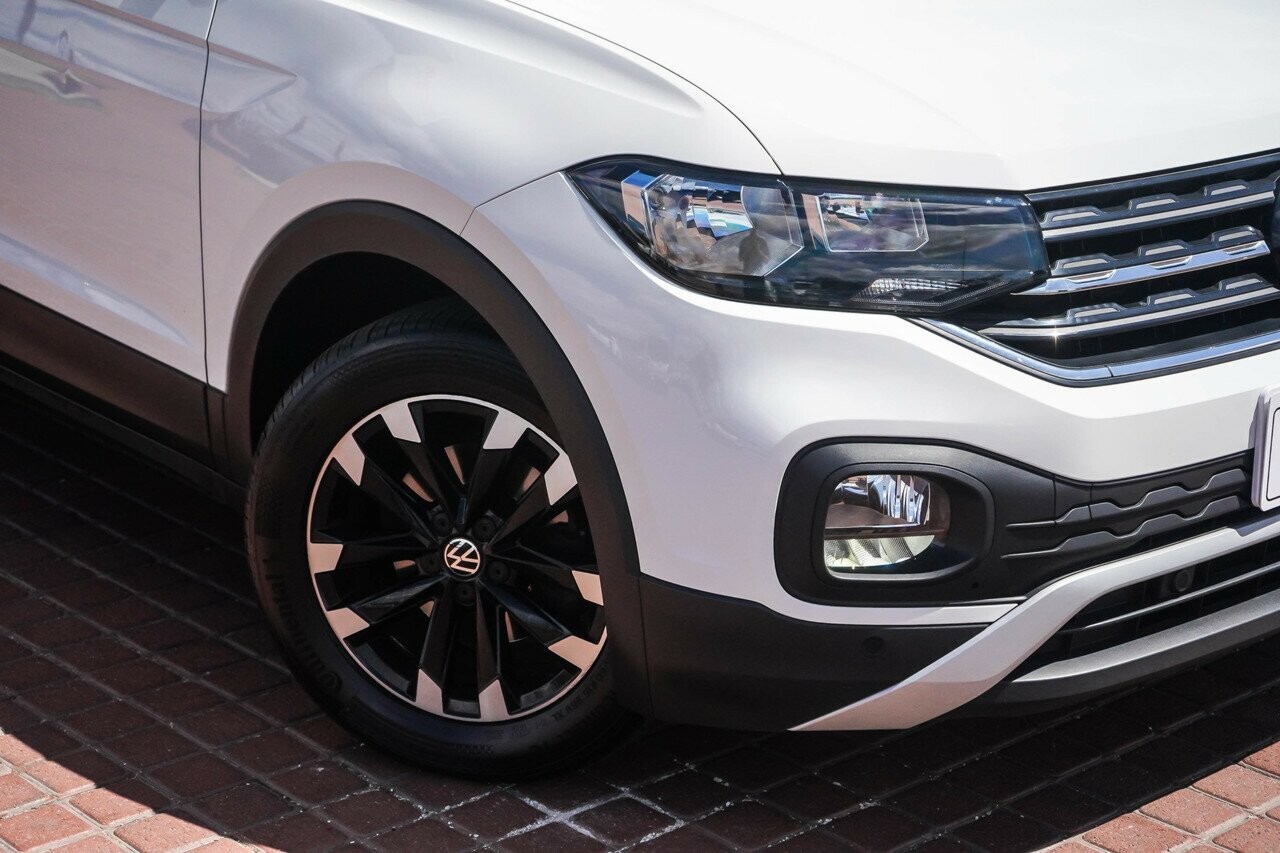 Volkswagen T-cross image 2